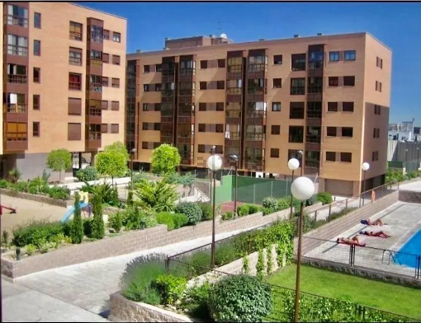 Apartment Deyanira Suite, Aeropuerto, Ifema Madrid