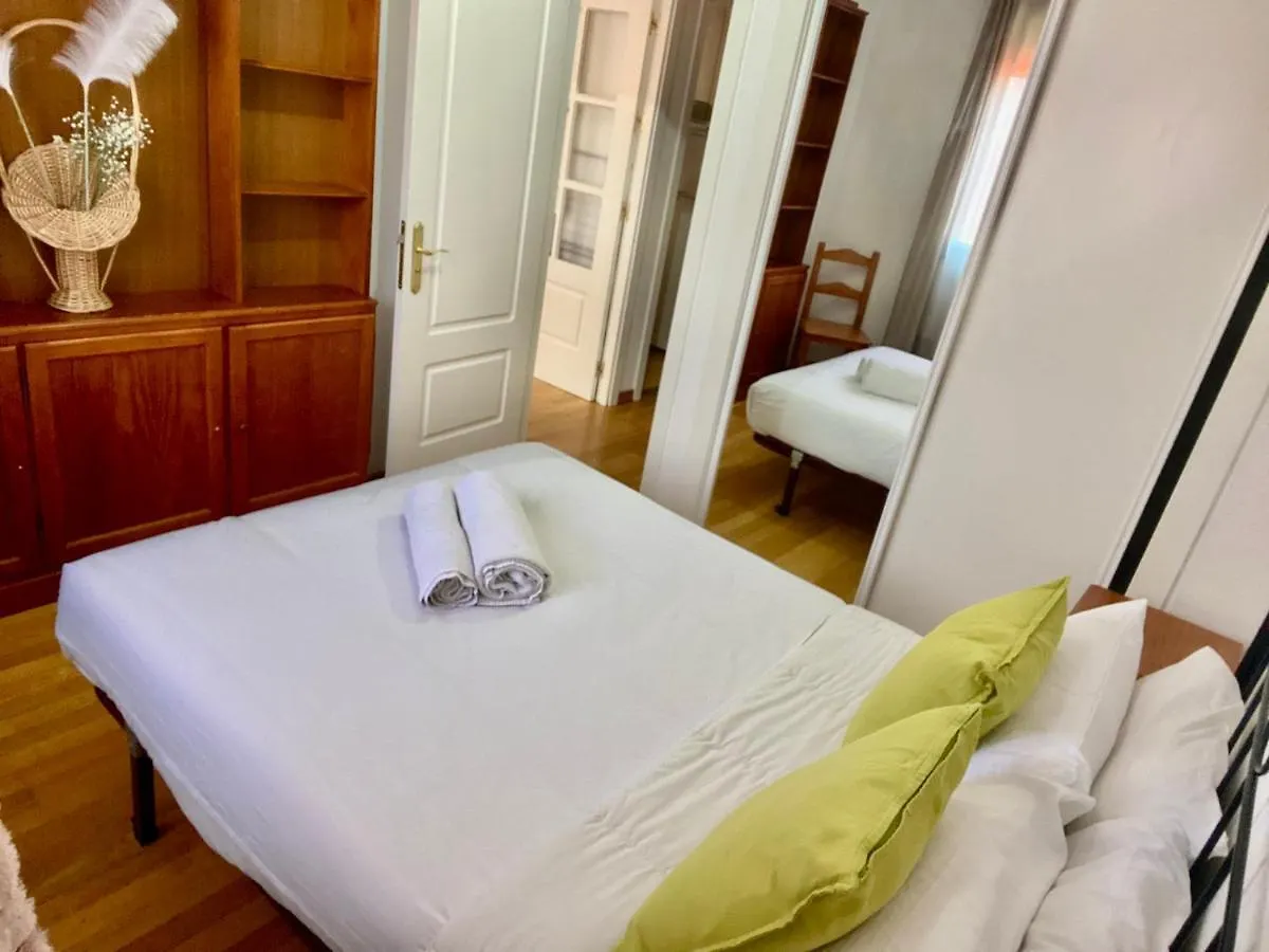 Deyanira Suite, Aeropuerto, Ifema Madrid Spain