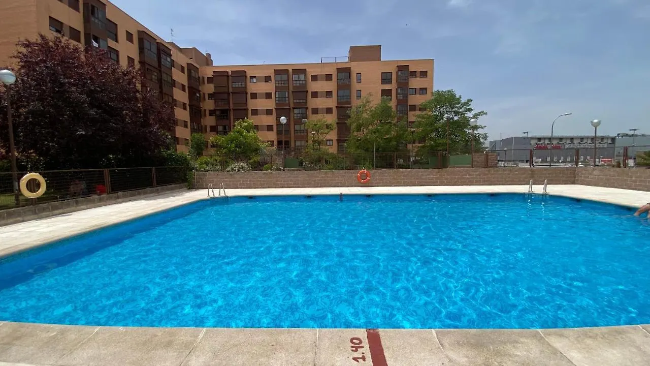 Deyanira Suite, Aeropuerto, Ifema Madrid Apartment