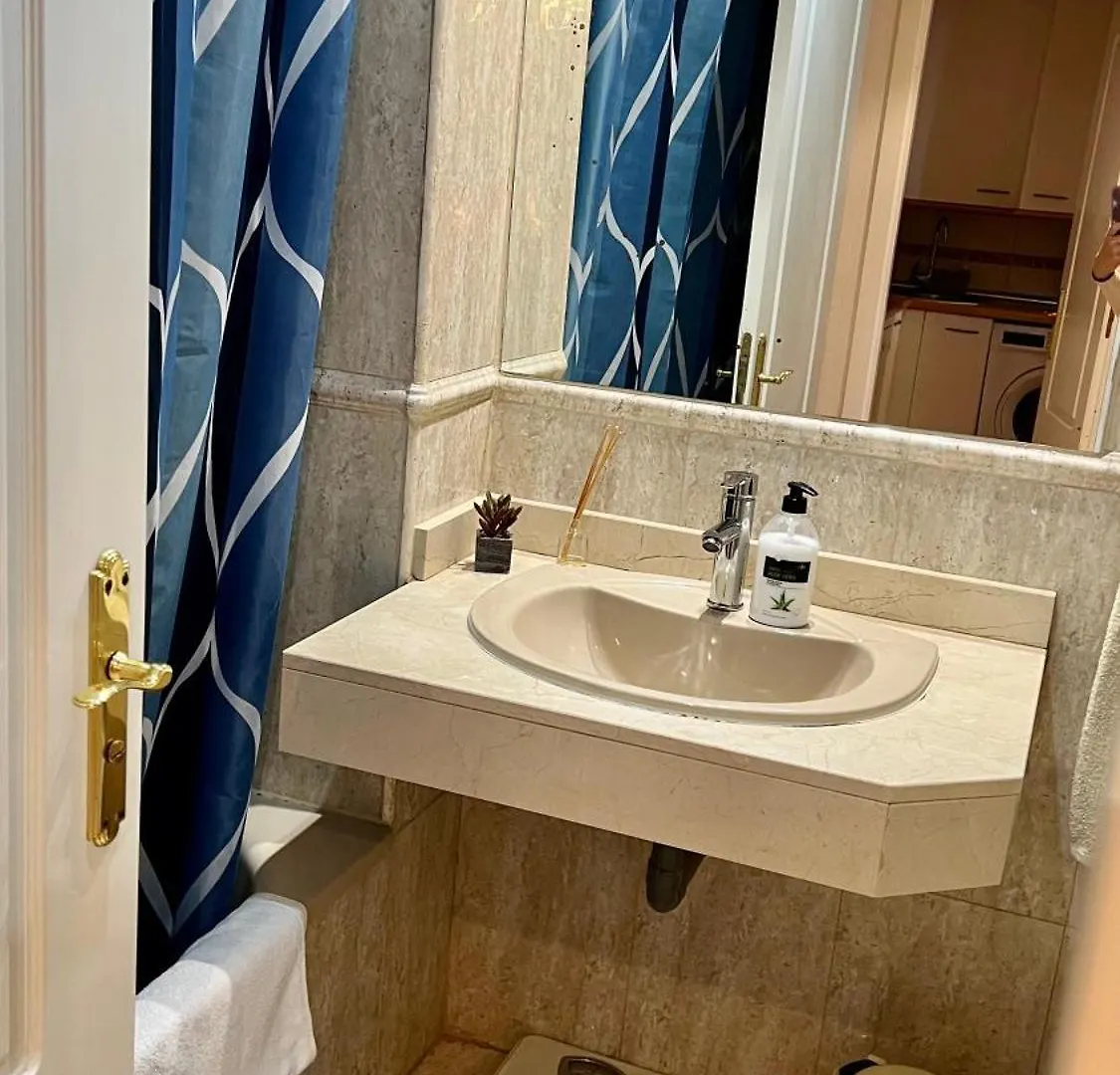 Deyanira Suite, Aeropuerto, Ifema Madrid